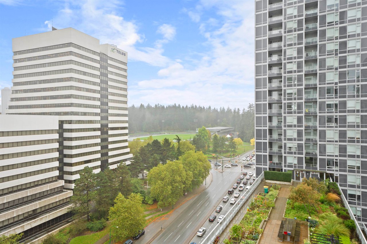 1808-5515 Boundary Rd