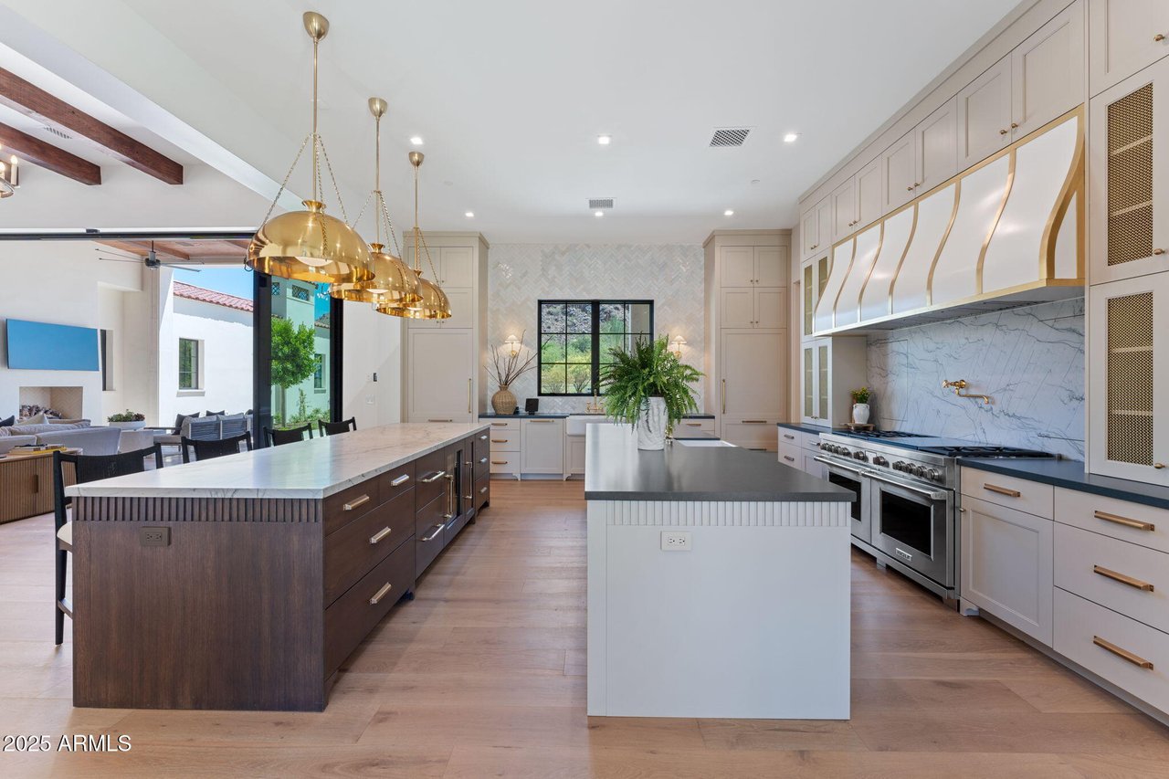 7501 N Eucalyptus Dr