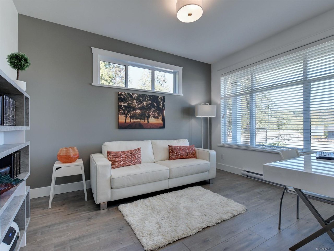 307 Seafield Rd