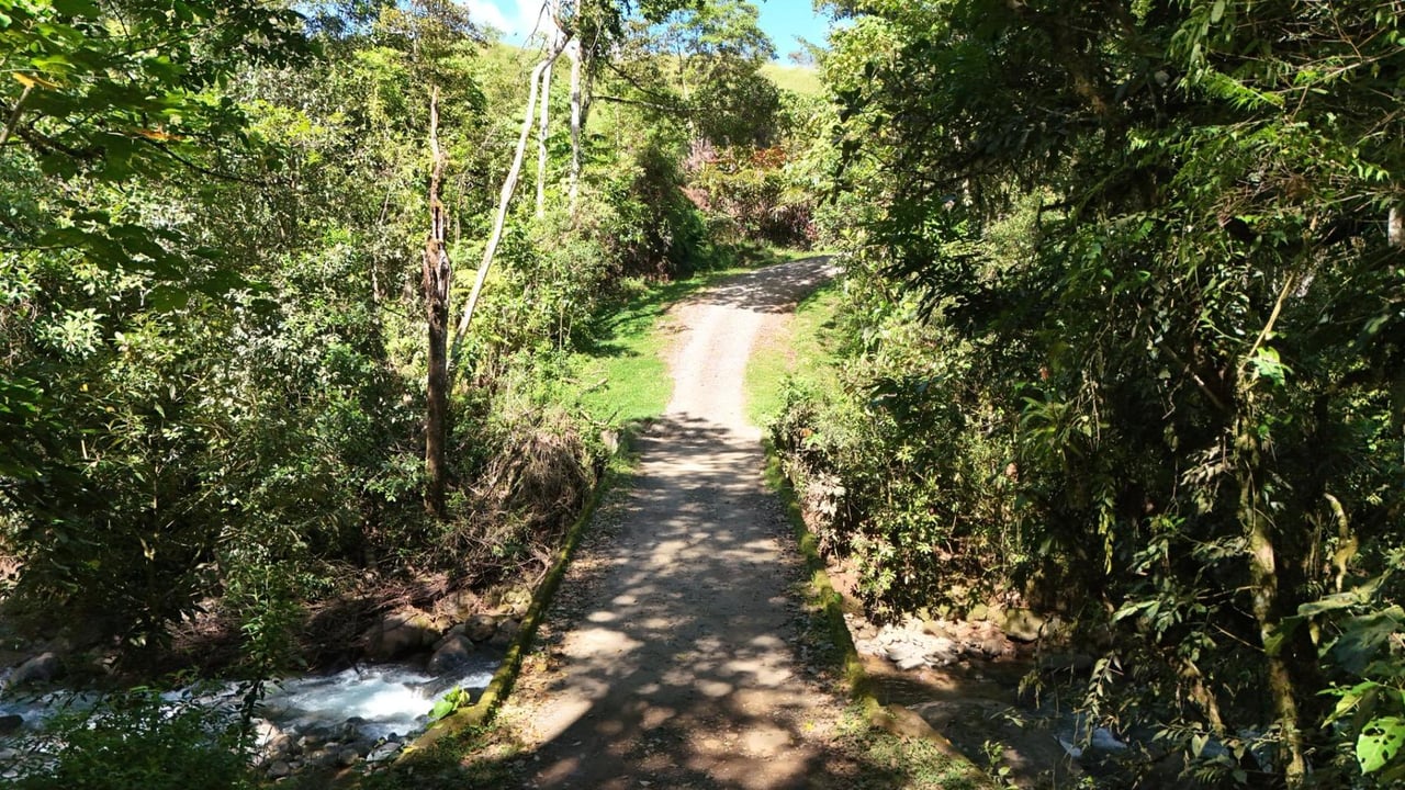 River and Waterfall Ranch, Perez Zeledon, San Jose