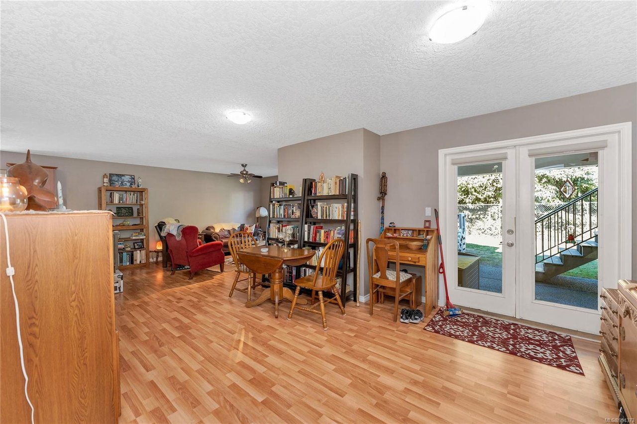 980 Wild Ridge Wy