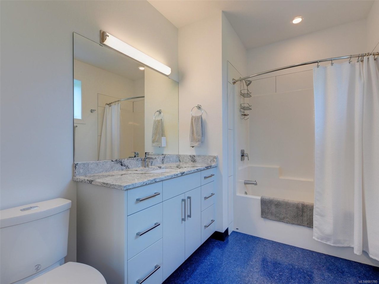 4271 Cherry Point Close