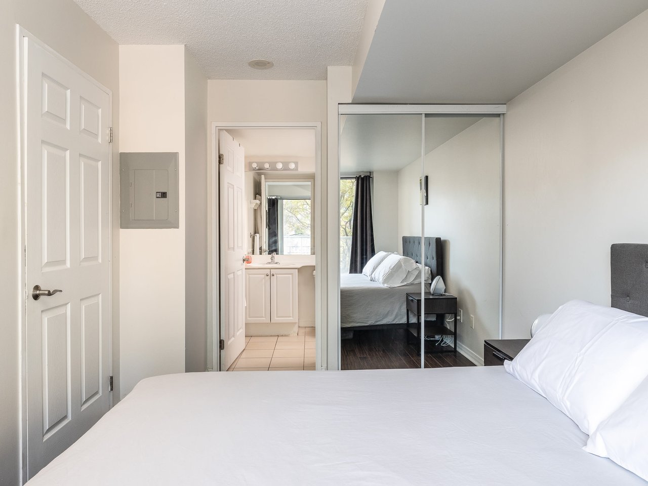CLASSIC CORKTOWN SUITE