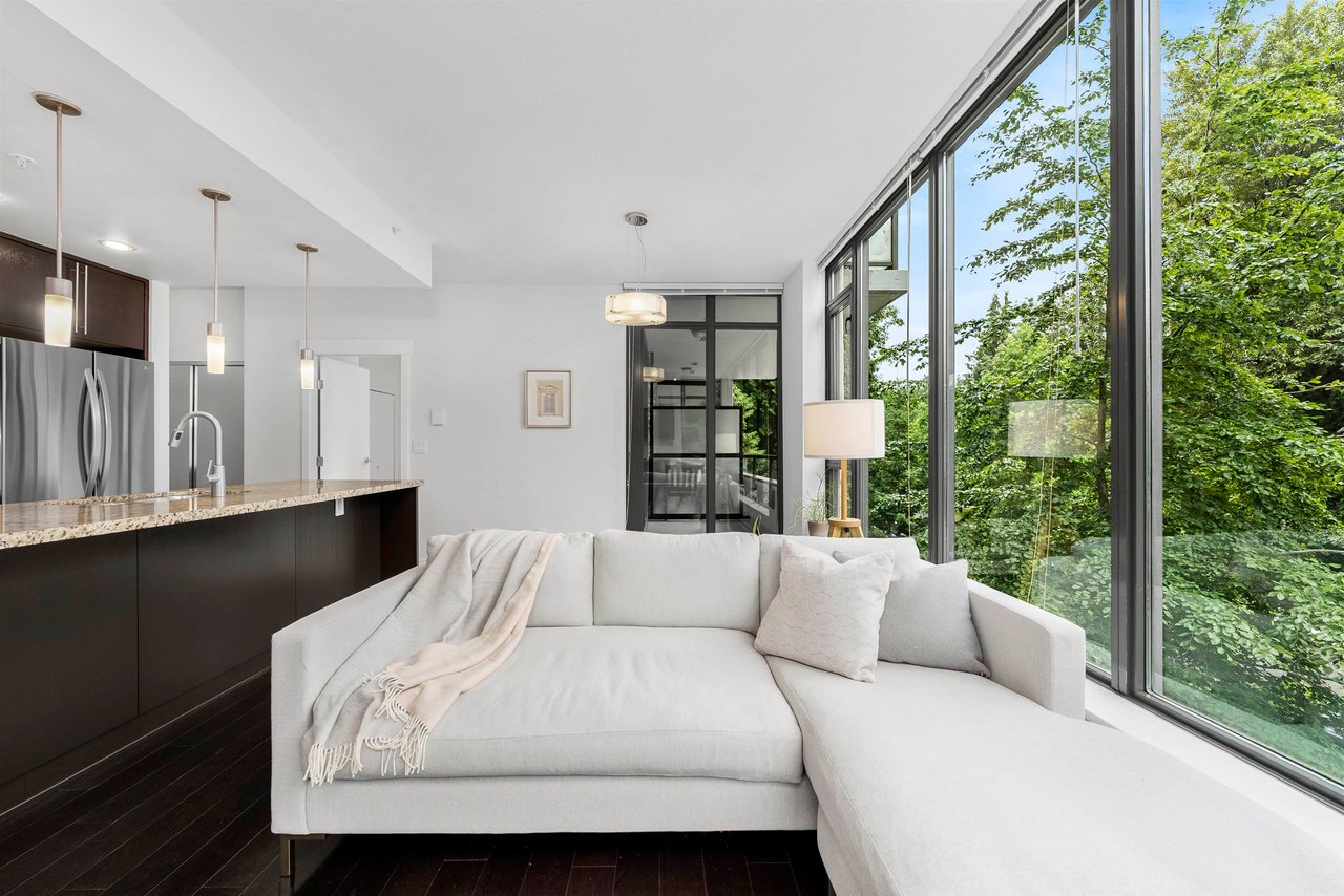 303-7088 18th Ave