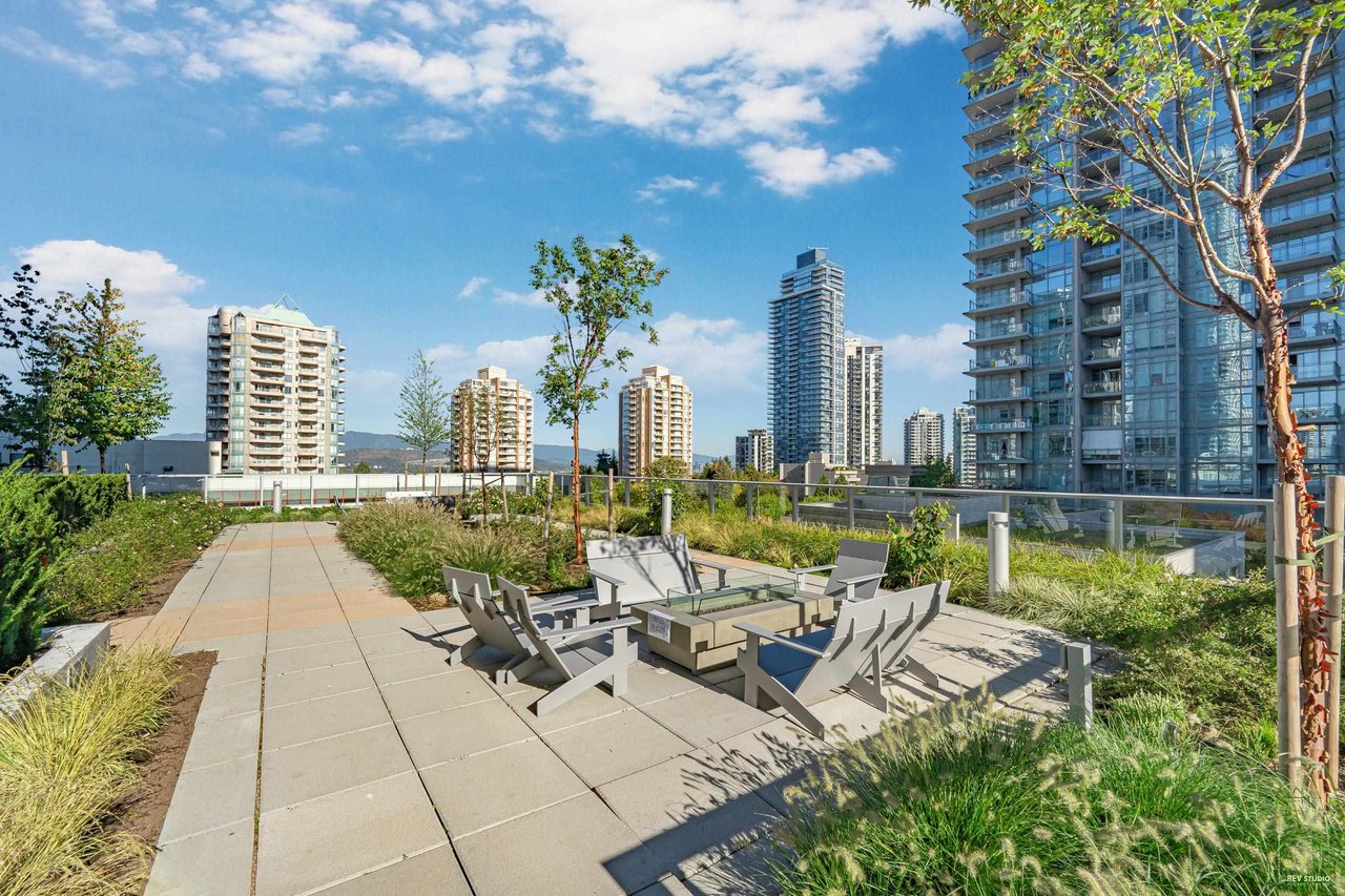 1101-6000 Mckay Avenue, Burnaby