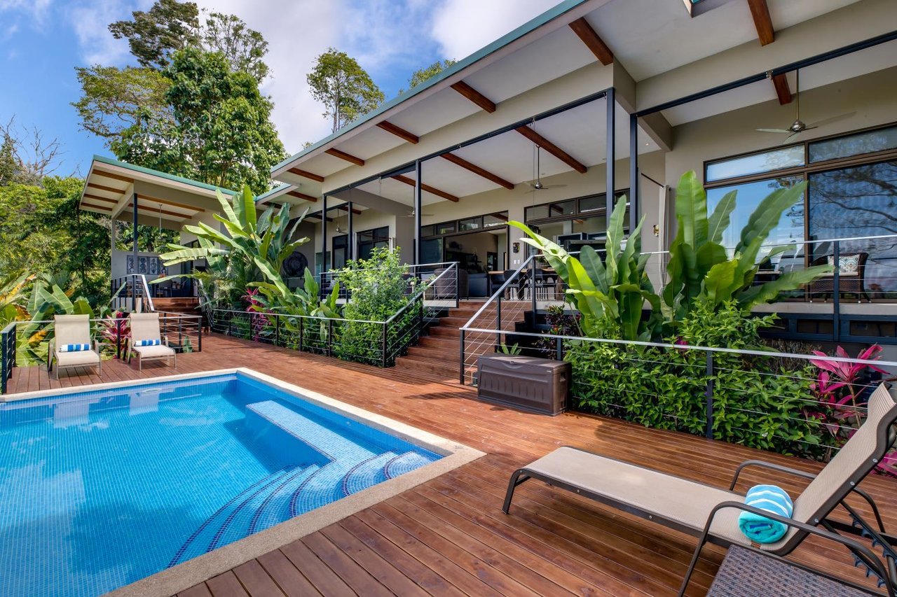 Villa Santo Vida, 4 Bed, Ocean View