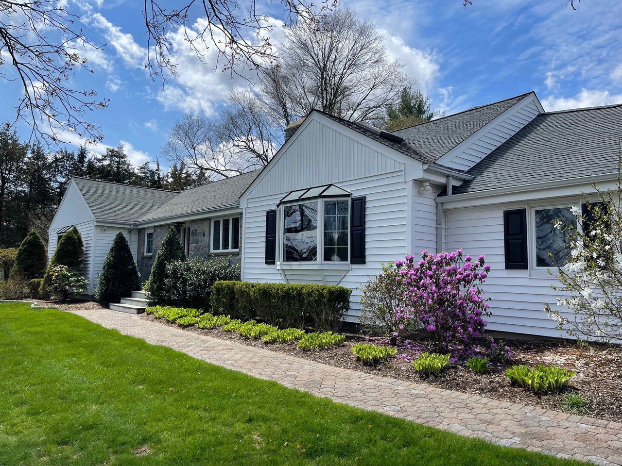 167 Skyline Ln