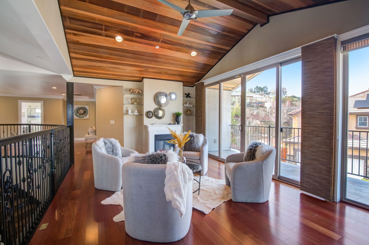 3902 Mars Court