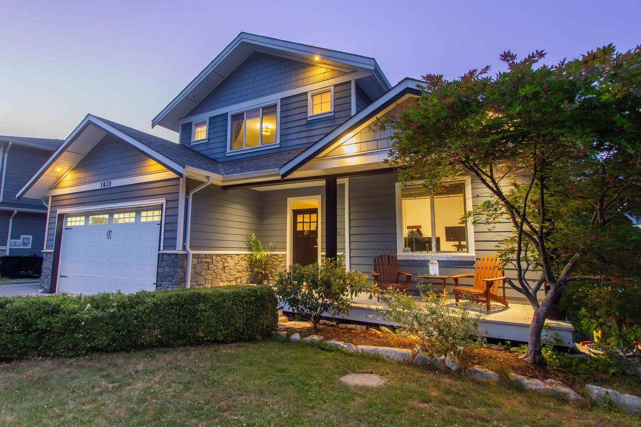 1039 Jay Cres