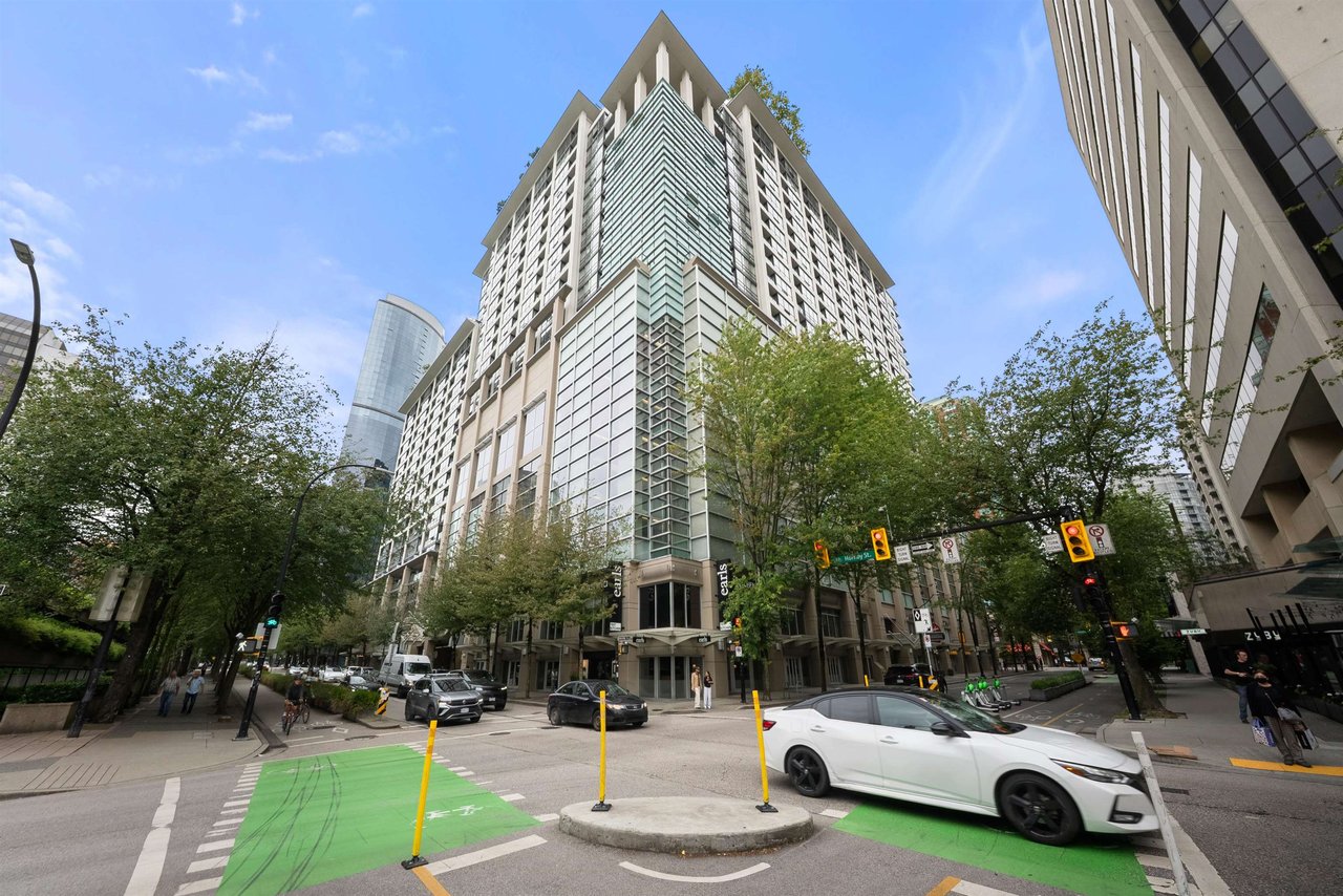 1923-938 Smithe Street, Vancouver