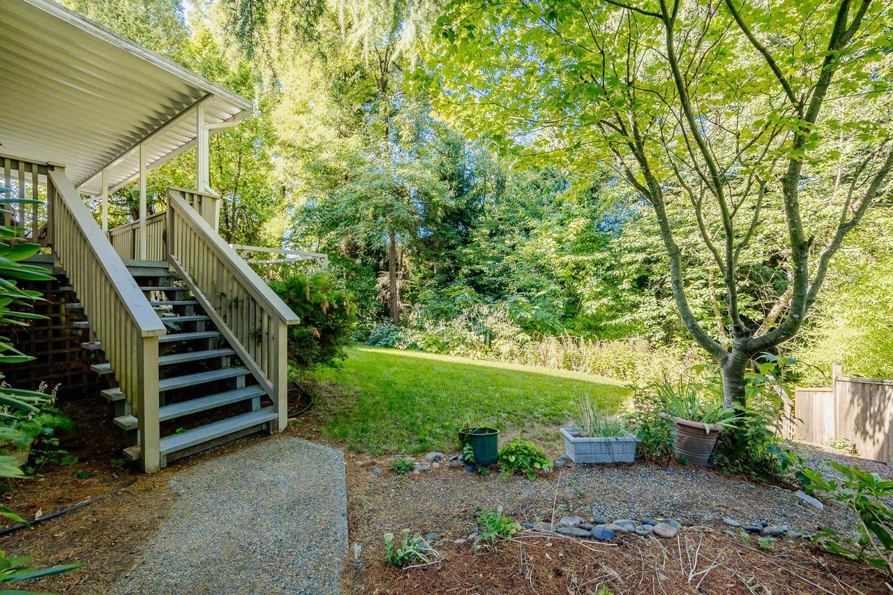 9621 161a St