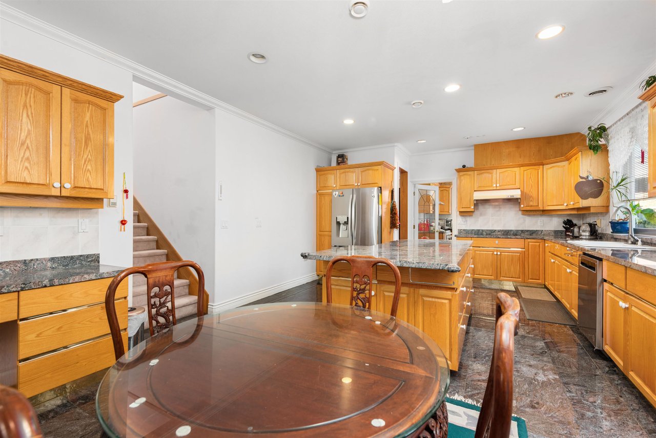 6160 Azure Rd