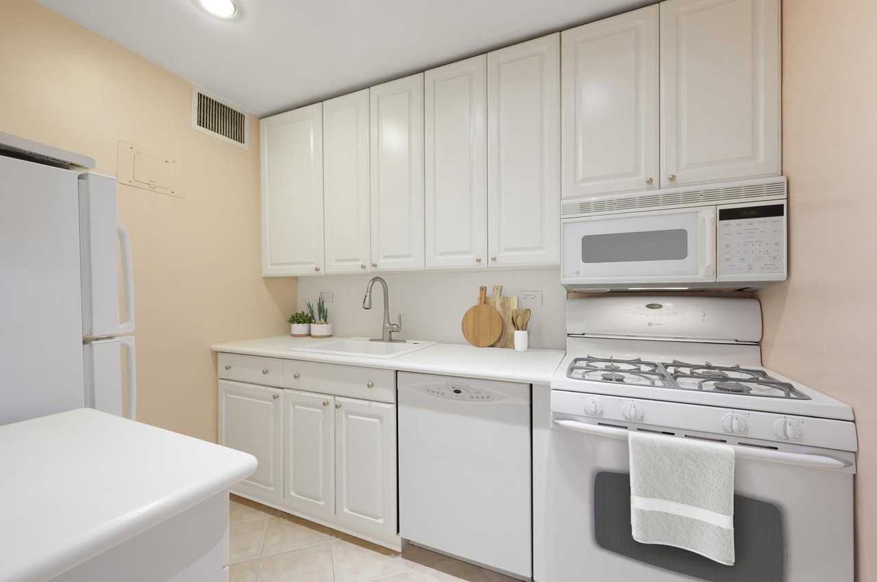 315 East 70th Street, Apt 12-U