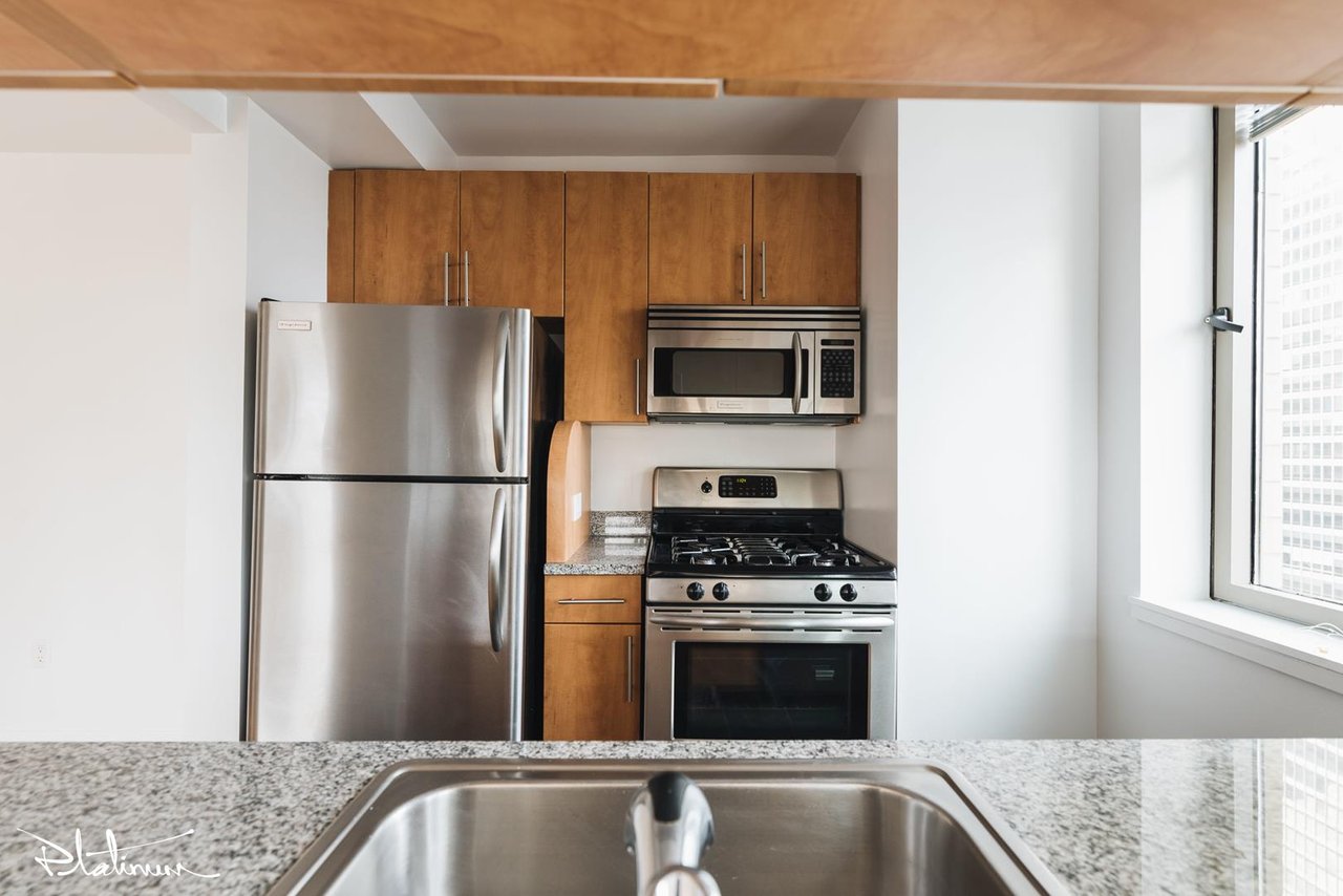 2 Gold Street, Apt 805