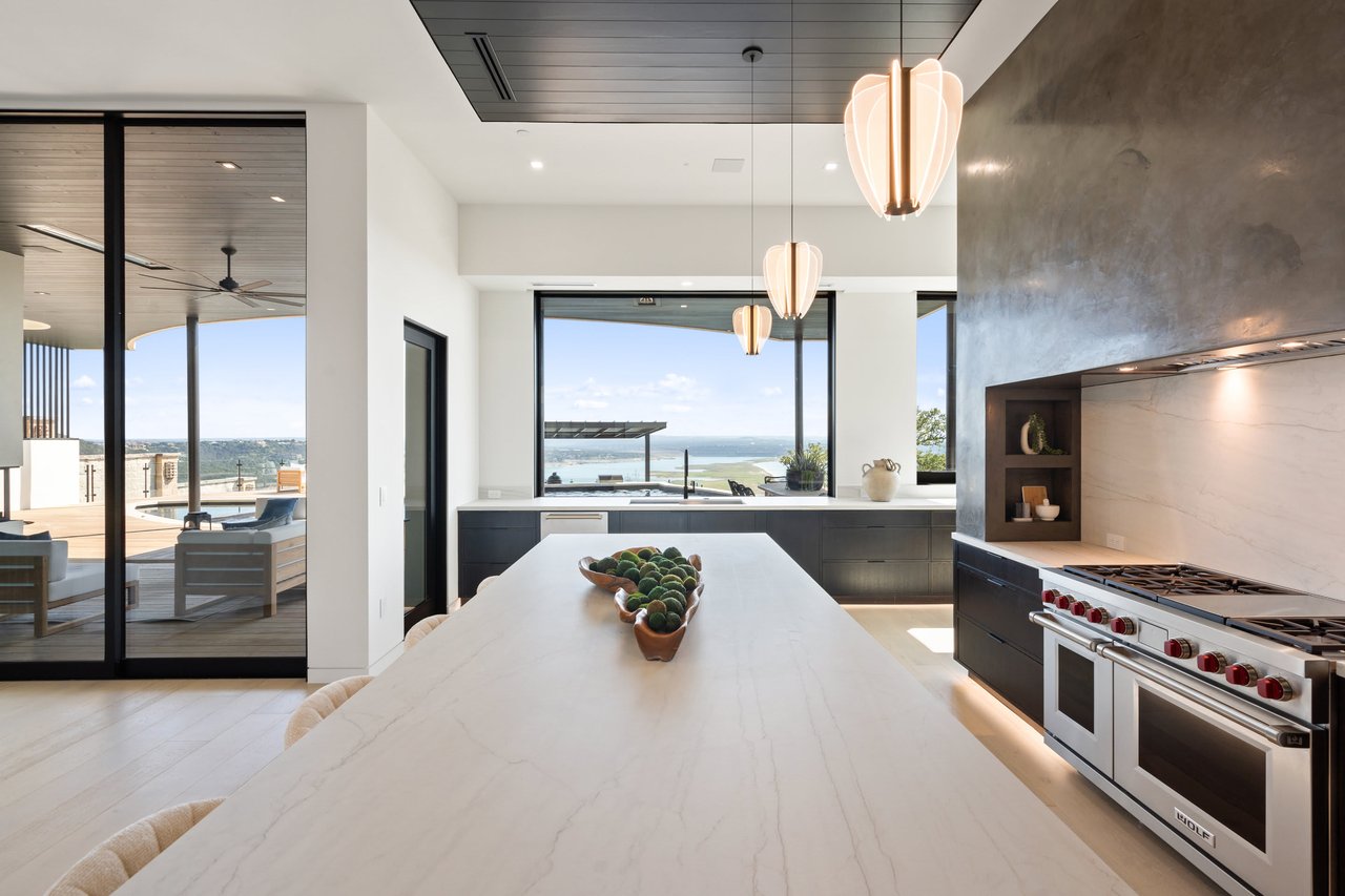 6809 Oasis Pass