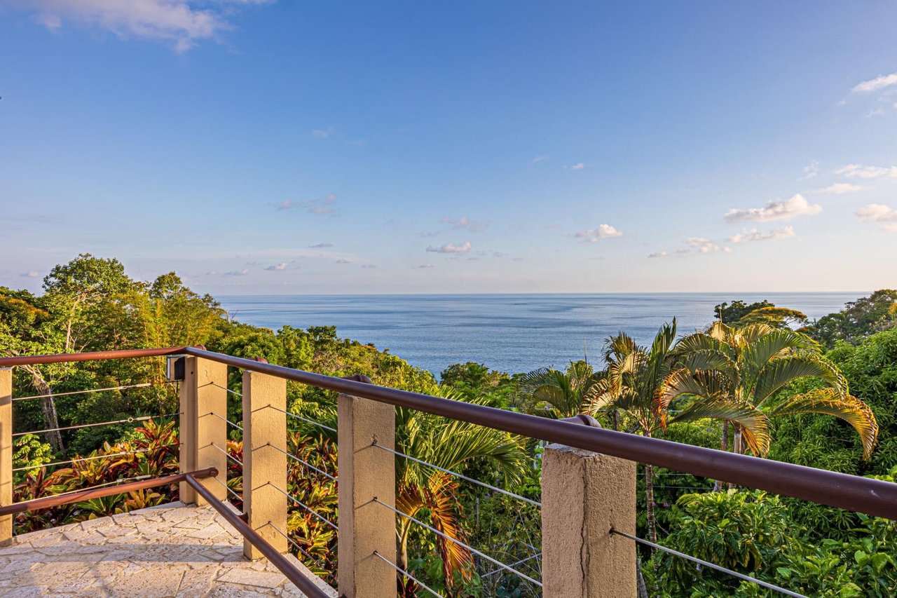 Casa Ramon, Distinguished Tropical Living Near Dominical