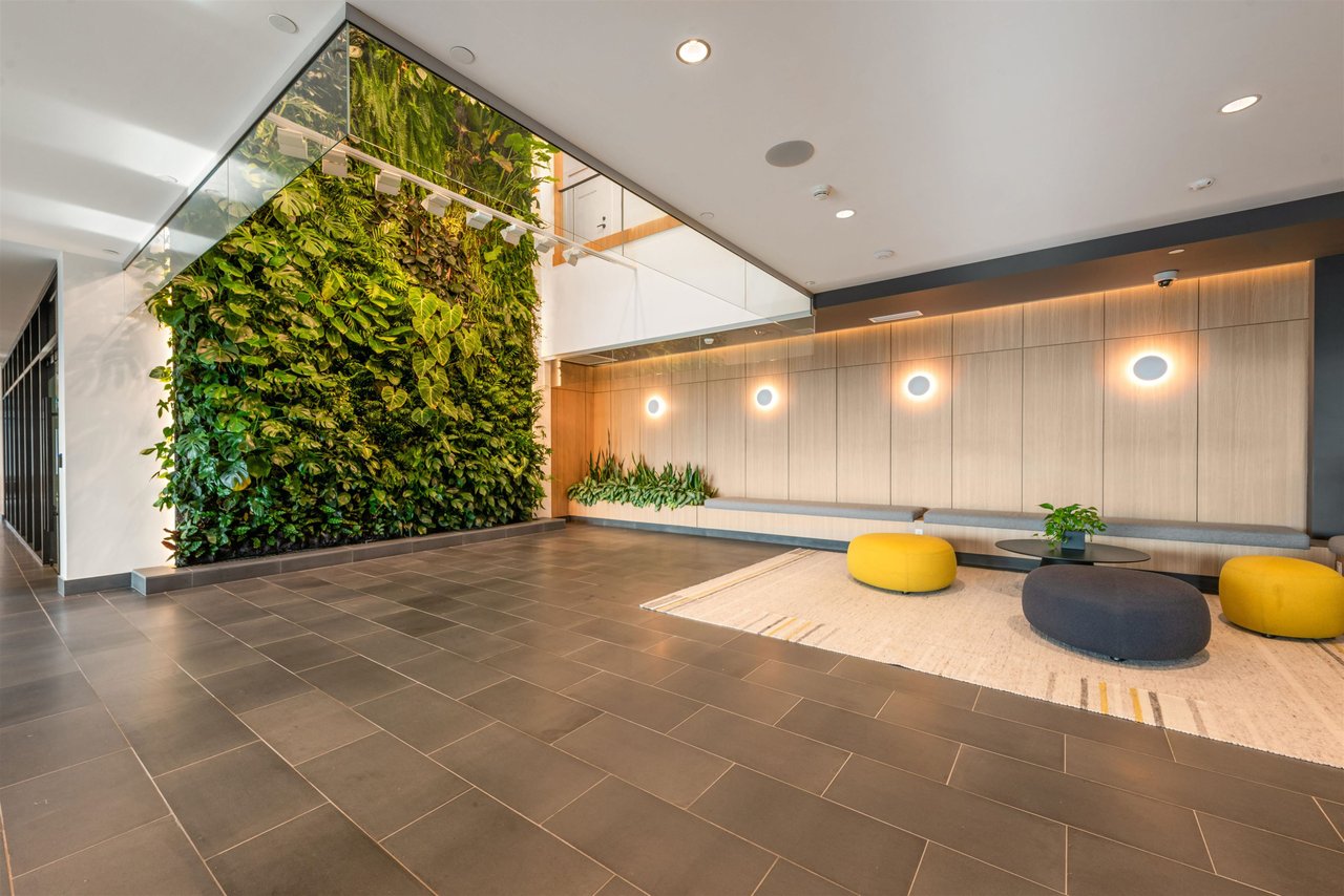 1305-3809 Evergreen Pl