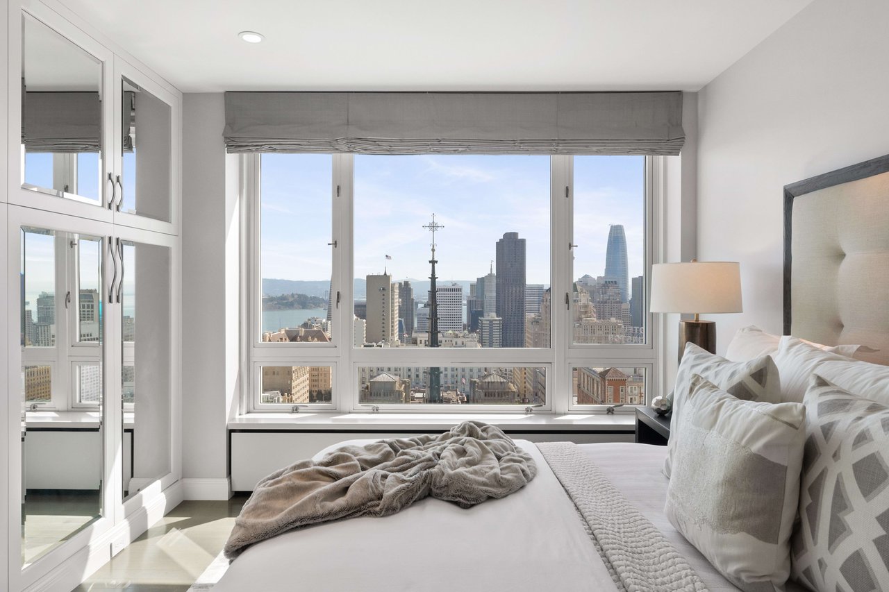Remarkable Renovation & Rolling Landmark Views