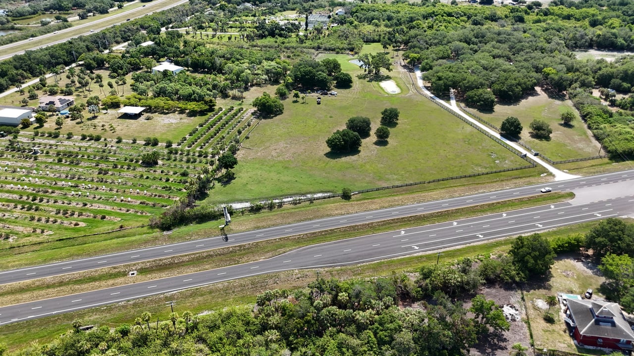 7000 Us Highway 19, Terra Ceia, FL 34221