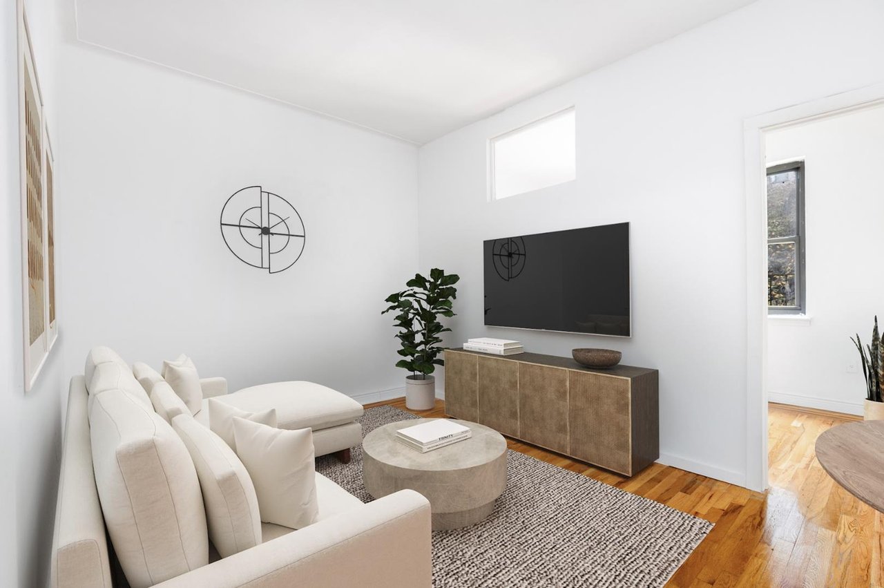 210 East 38th Street, Apt 4-A