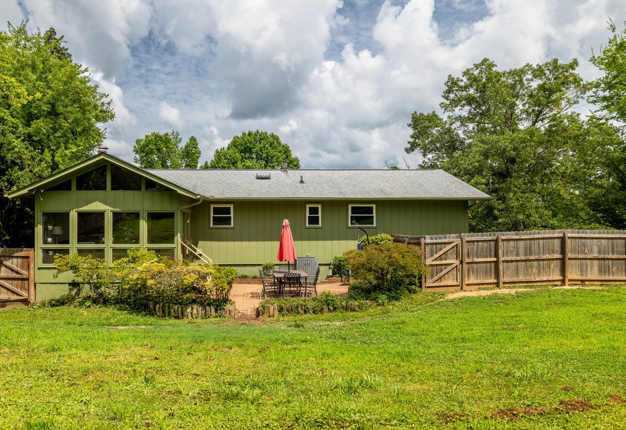5416 Yosemite Trail