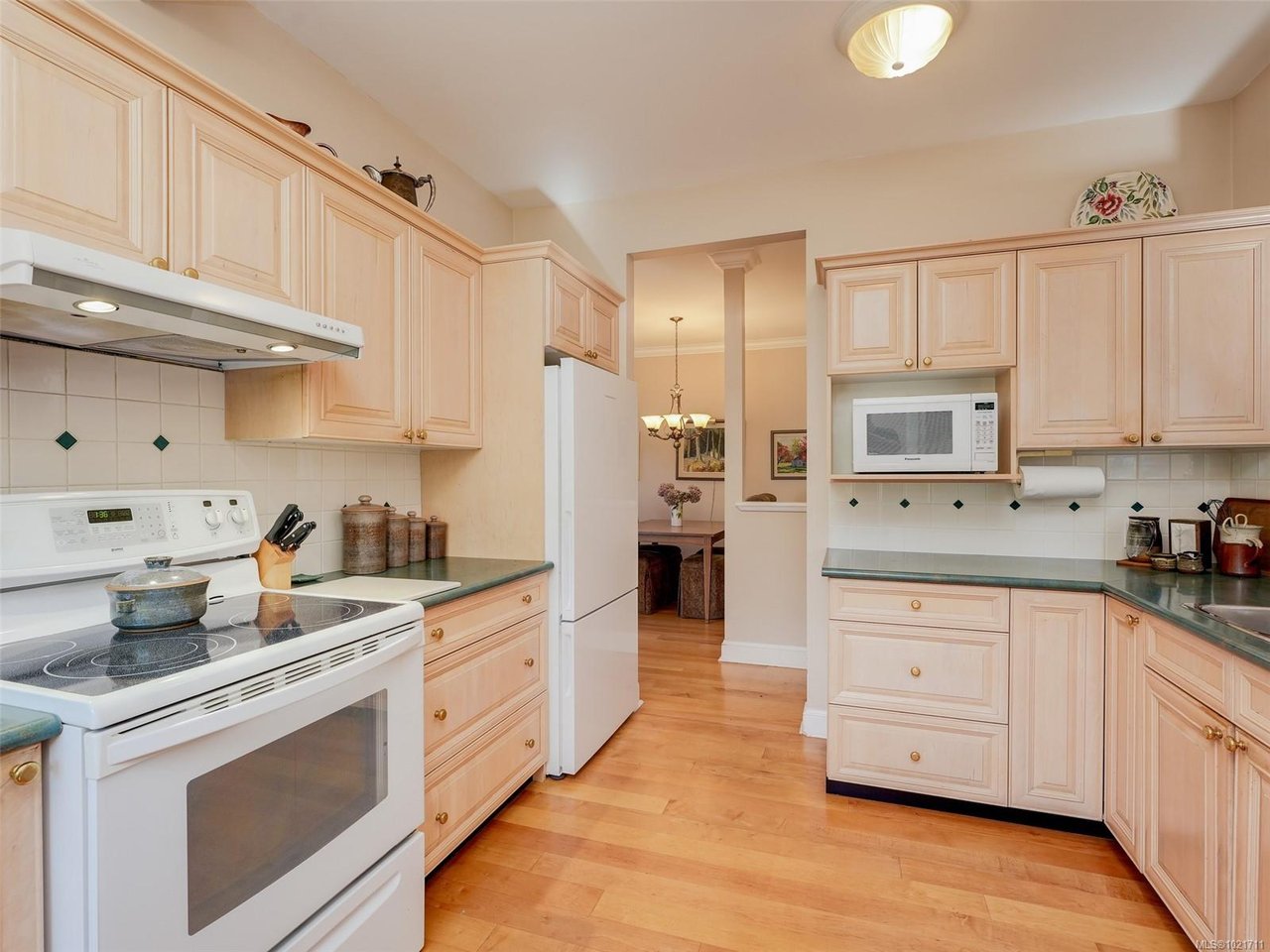 1-2573 Kilgary Pl