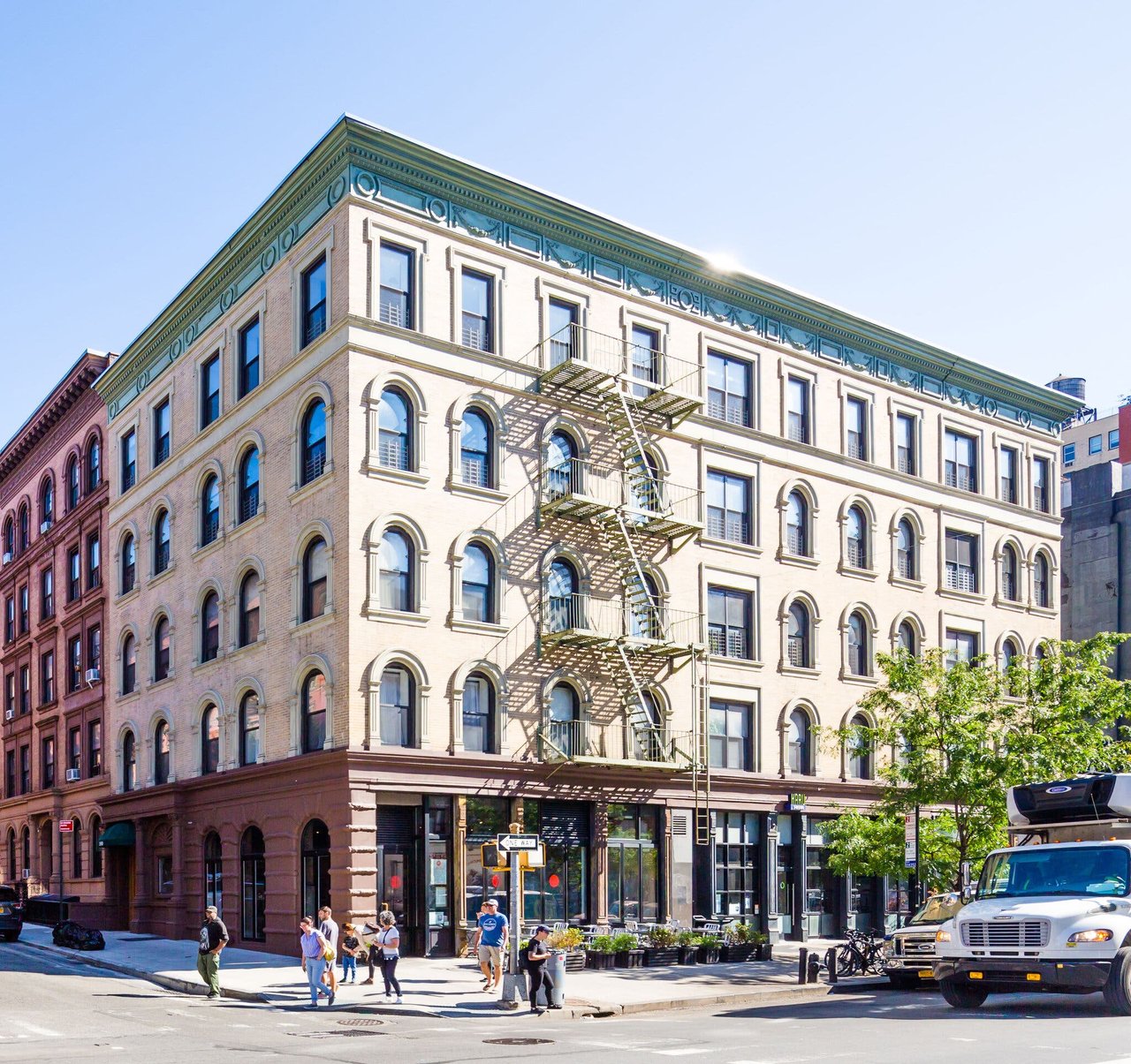180 West 81st Street sells for $17,000,000