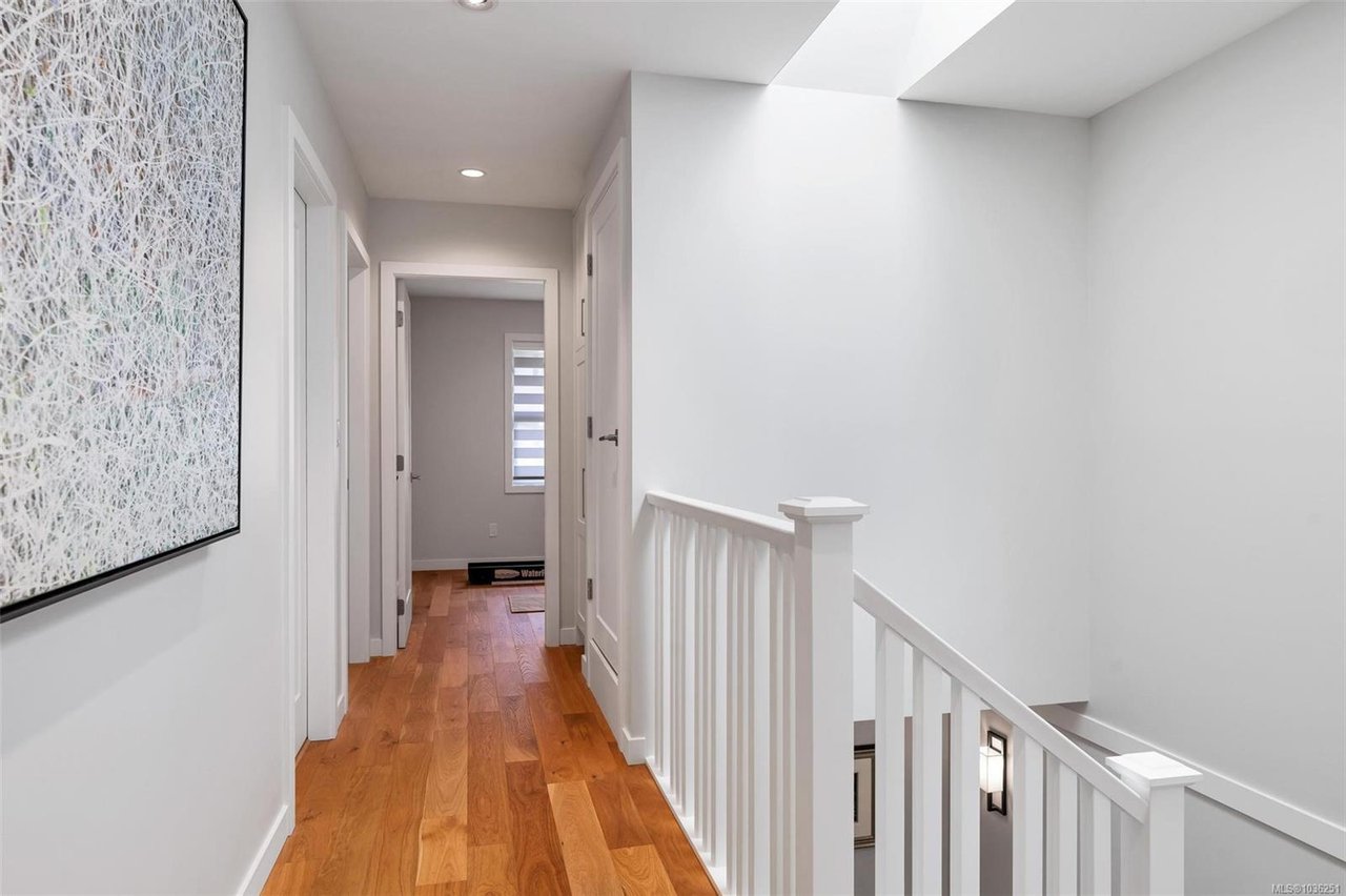 1034 Pentrelew Pl