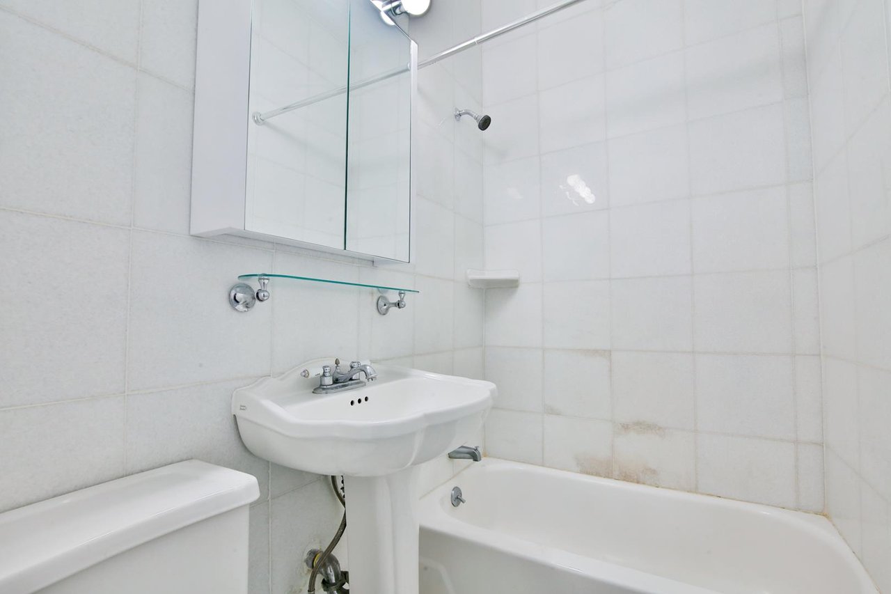 102 West 80th Street, Apt 62