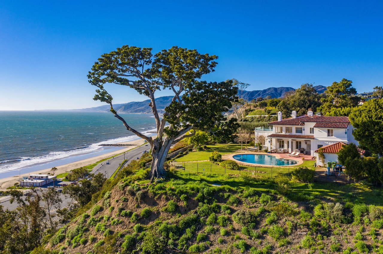 PACIFIC PALISADES
