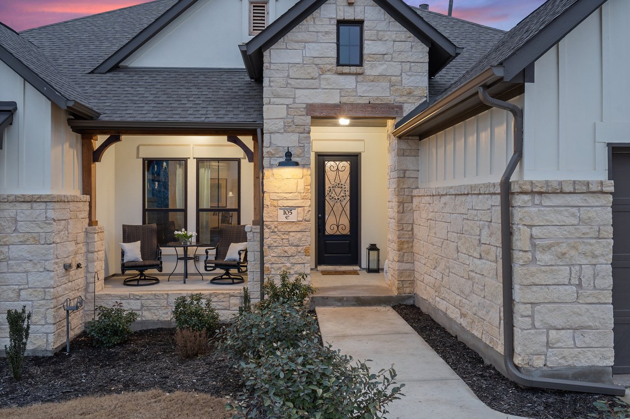 105 Hollytree Court