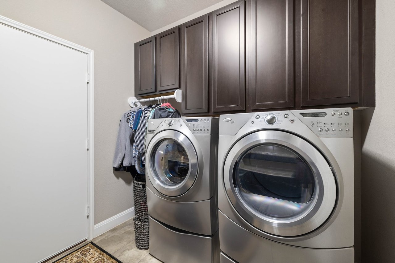 424 Star Mountain Ln, Georgetown, TX 78633