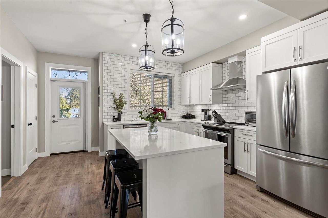 15-45545 Kipp Ave