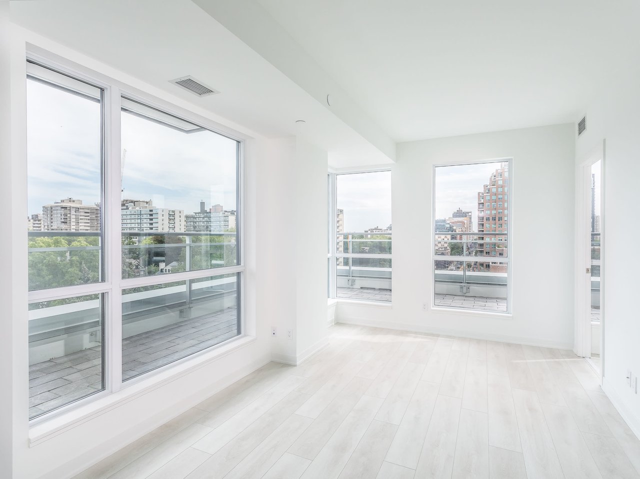 SOUTH HILL TERRACE SUITE