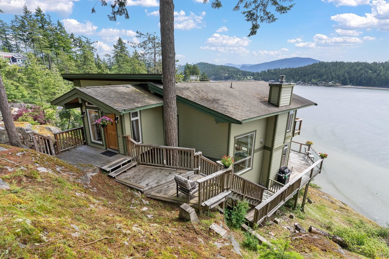 280 Arbutus Reach Rd