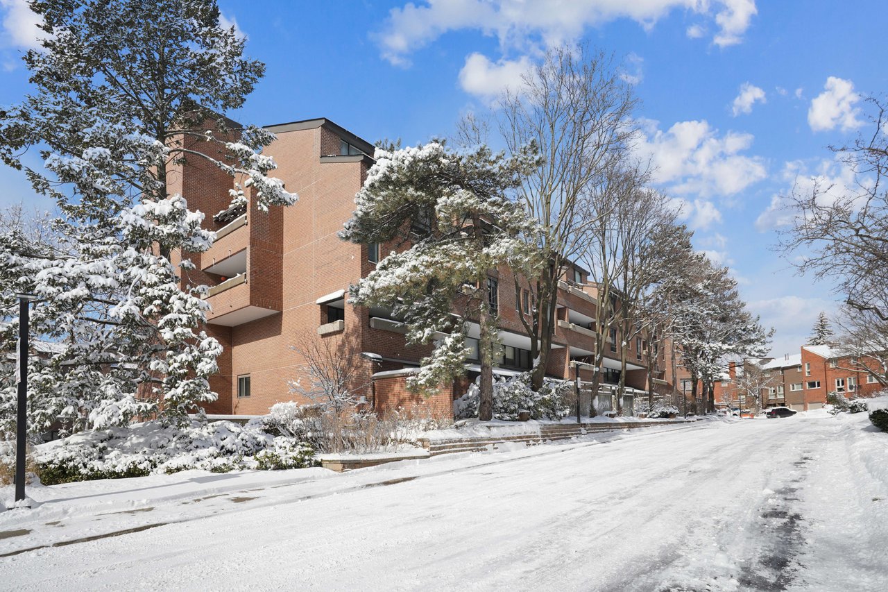 40 Sylvan Valleyway Suite 632