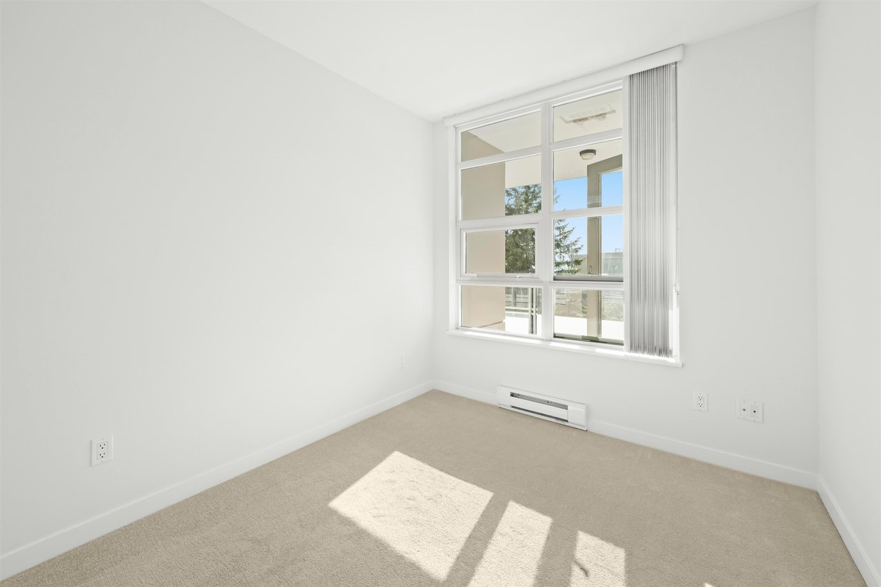 612-9266 University Cres