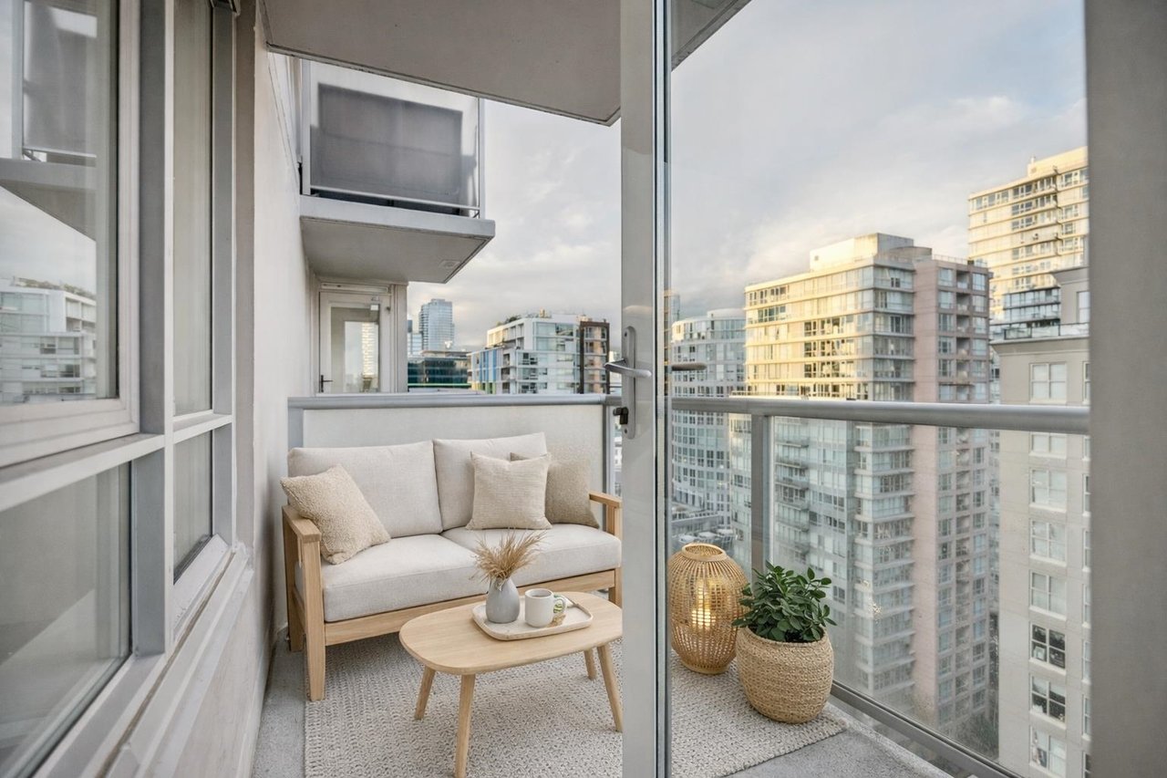 2103-1001 Richards Street, Vancouver