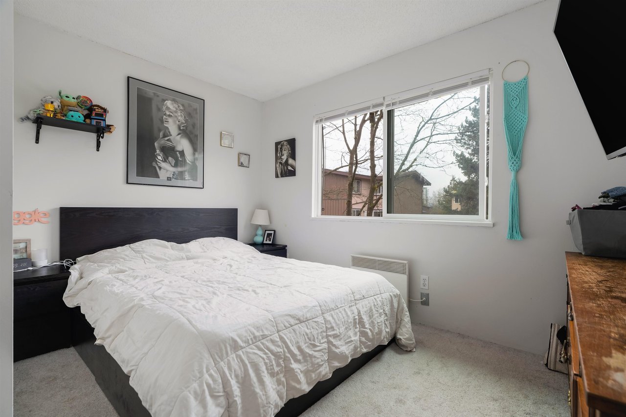 4-313 Highland Wy