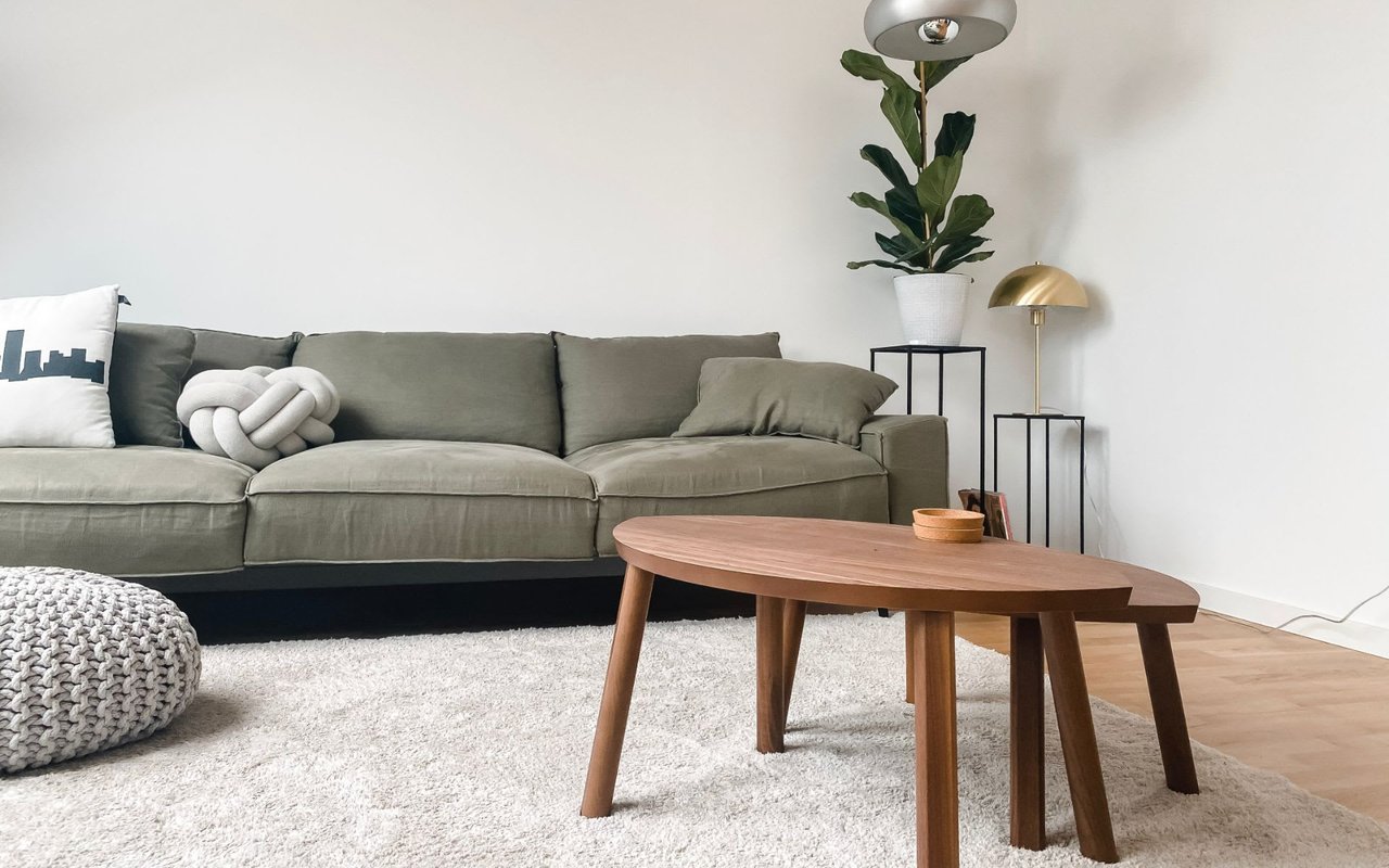 27 Stunning Minimalist Living Rooms That Prove Less Can Be Best