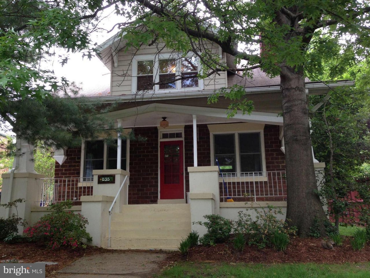 835 Richmond Ave