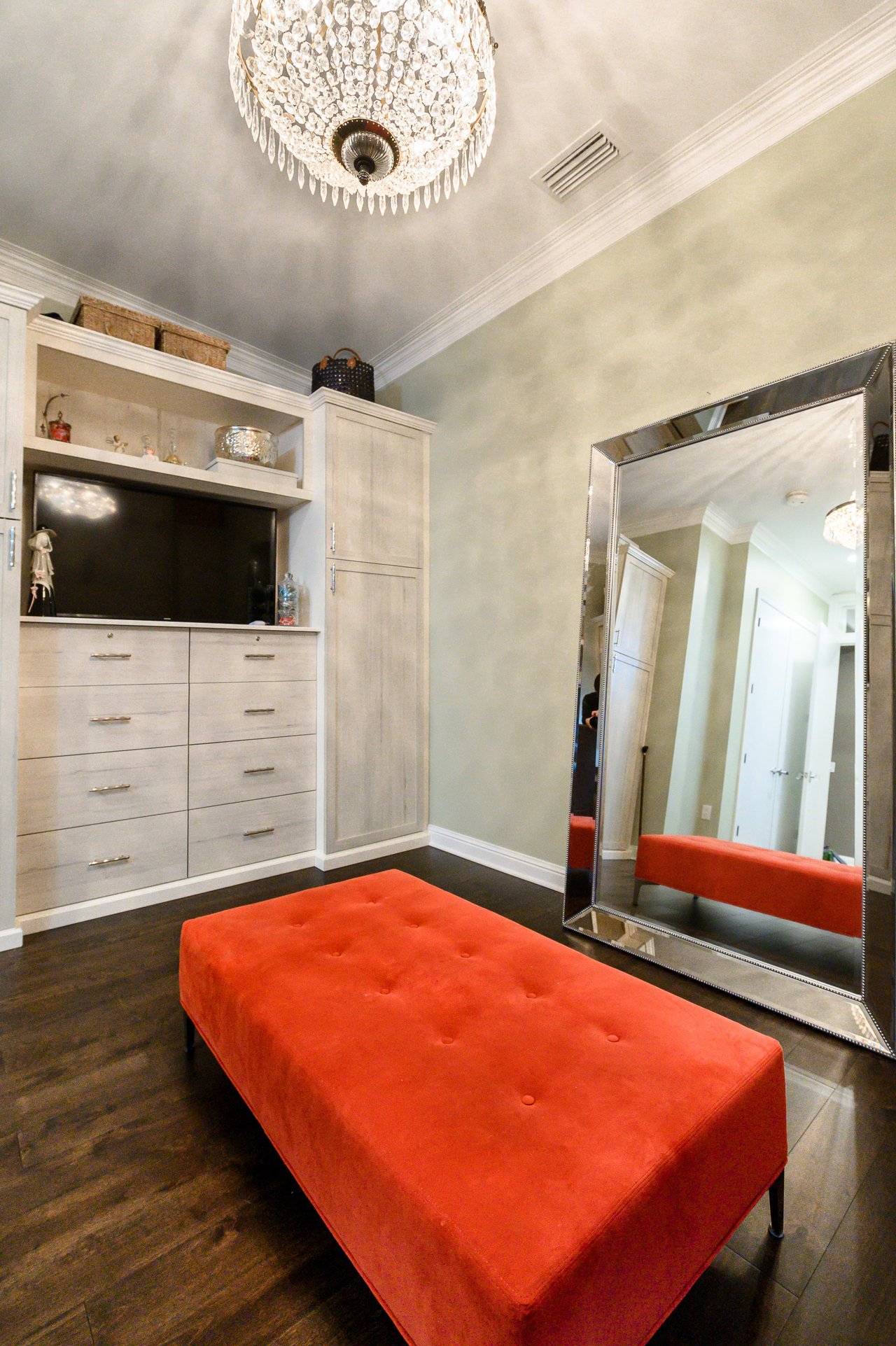 Exquisite Clayton Condo With Unbeatable Outdoor Living Space - Represented Buyer