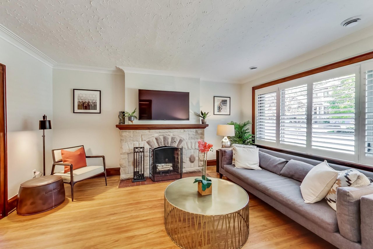 14 Armadale Avenue in Swansea Bloor West