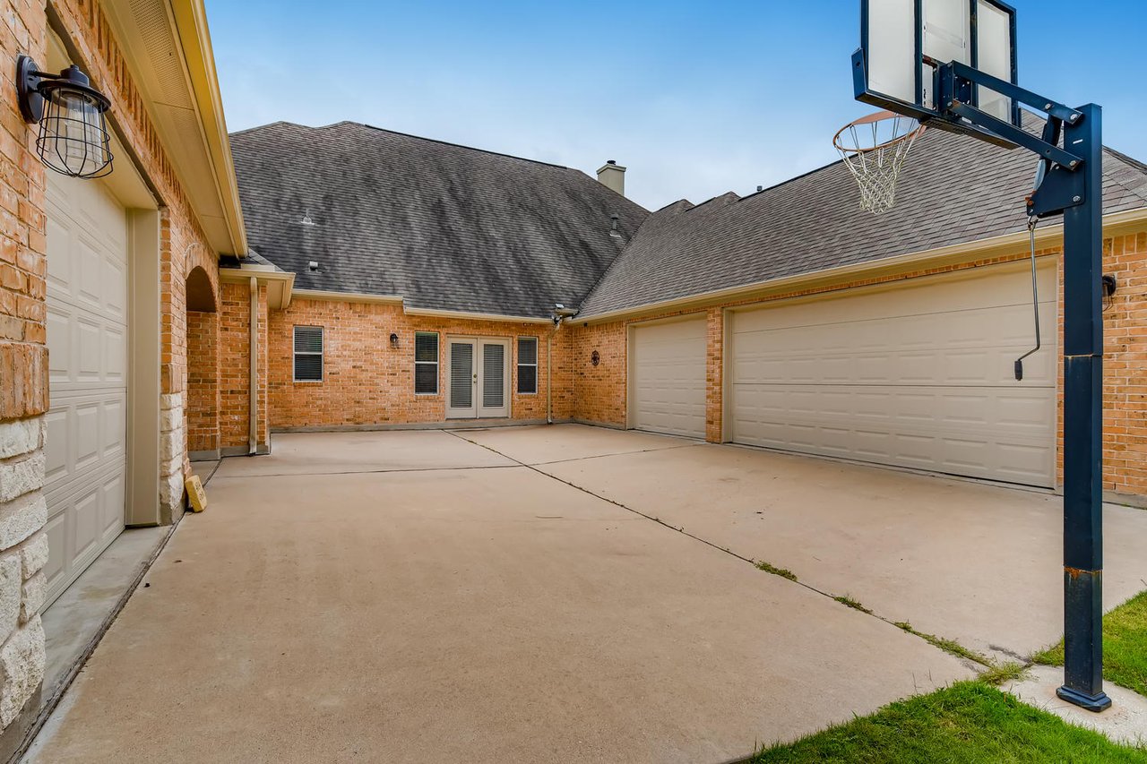 140 Daisy Path