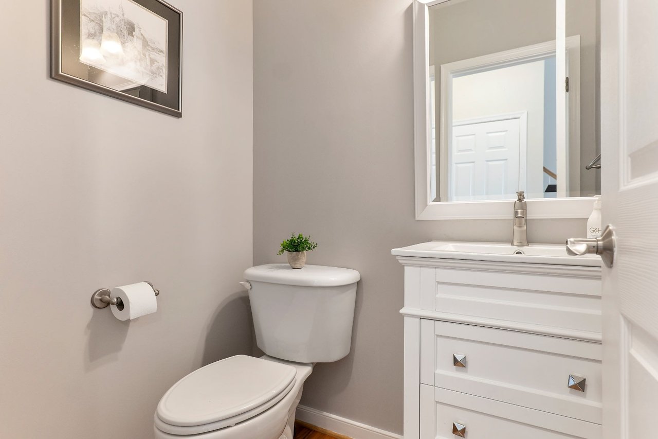 704 Abbey Village Circle