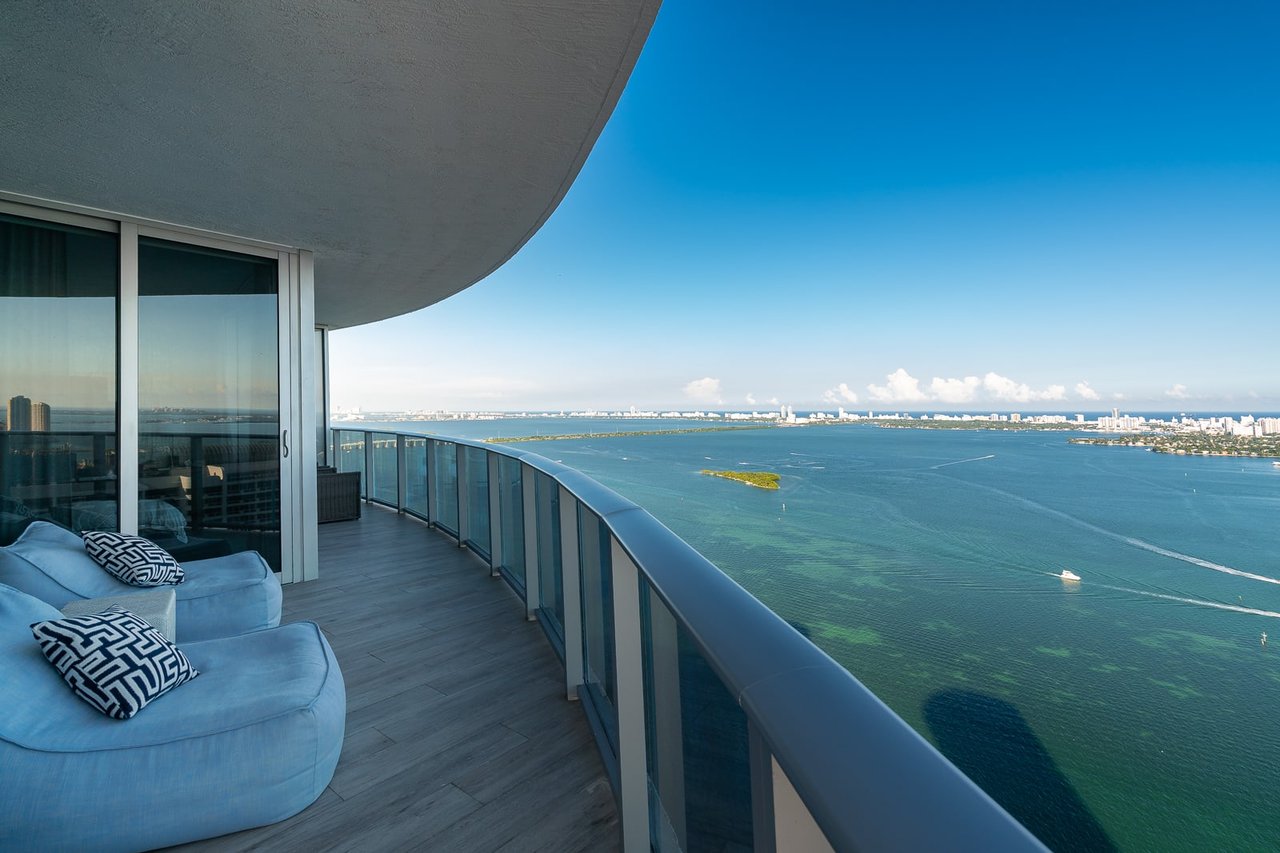 Aria on the Bay | Edgewater
