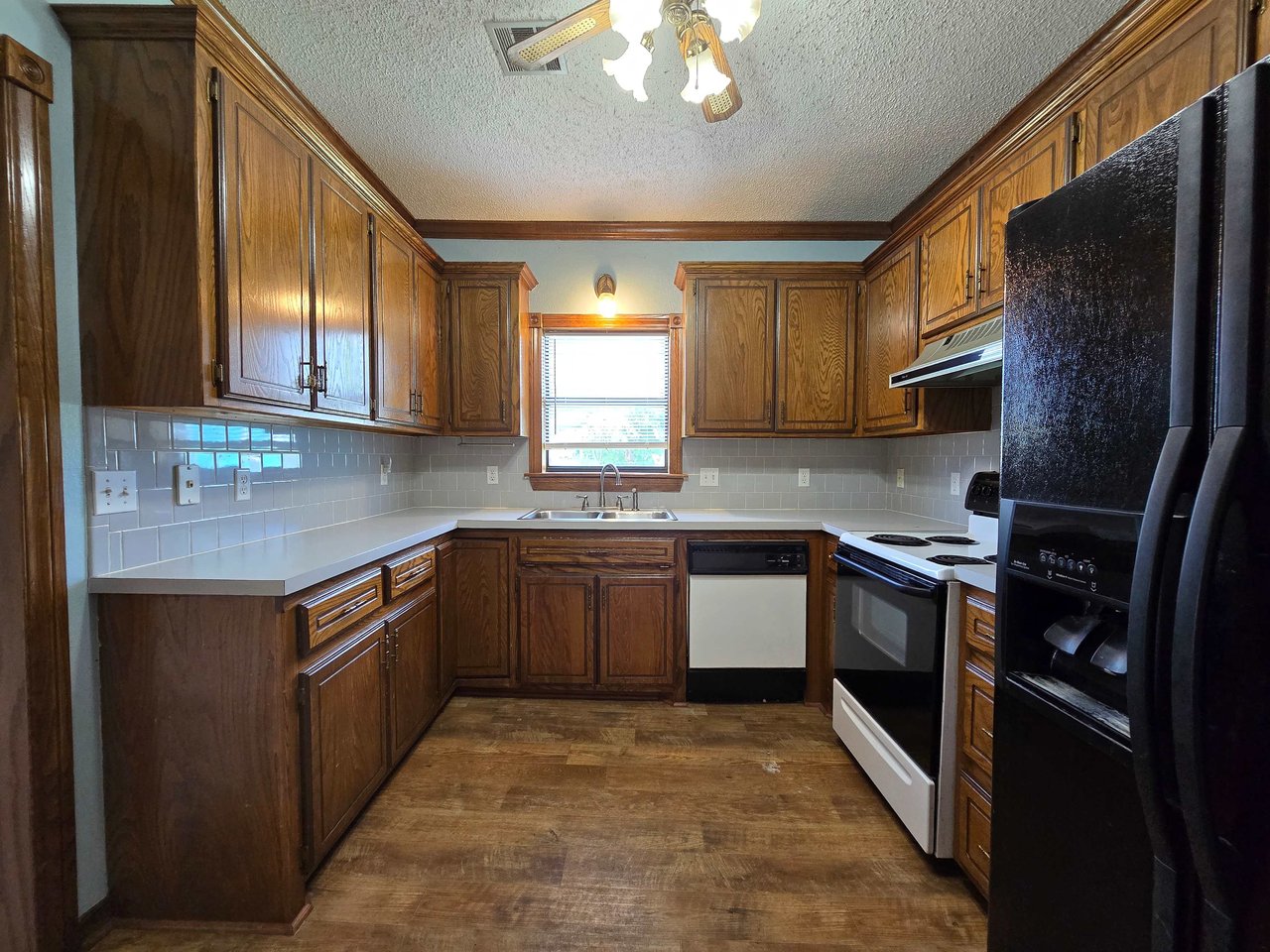 1629 N Louisa