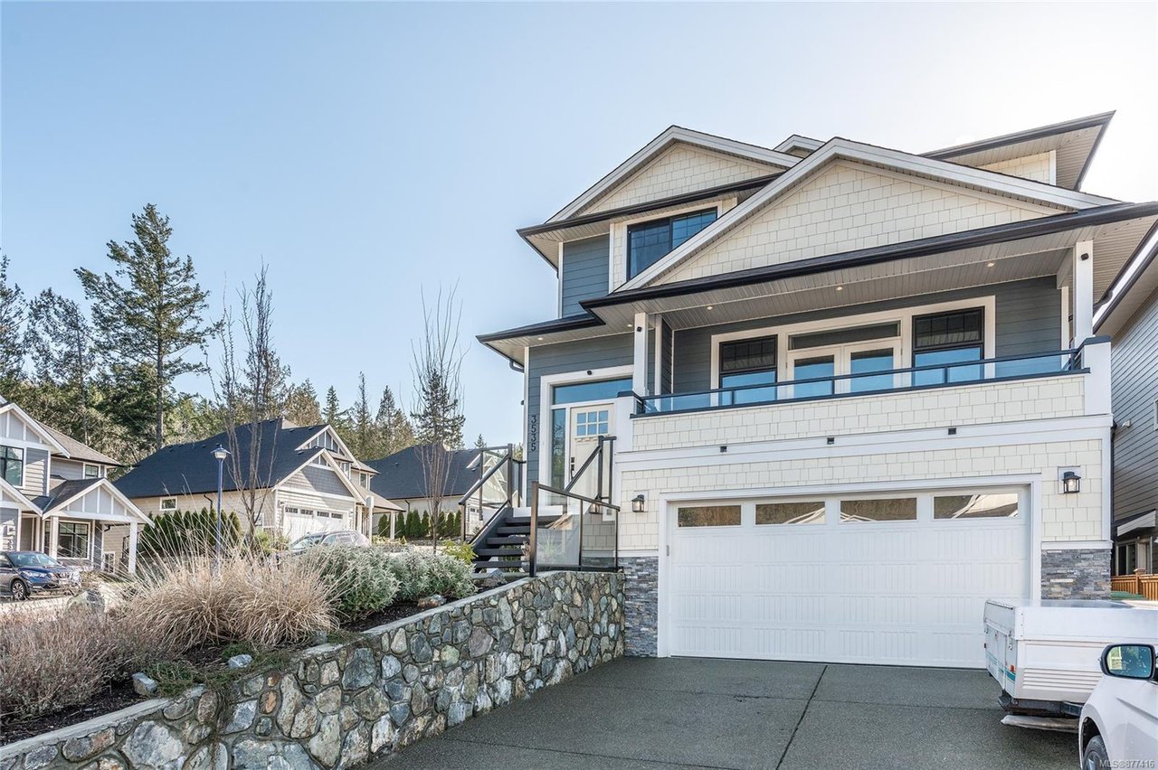 3535 Paperbark Cres