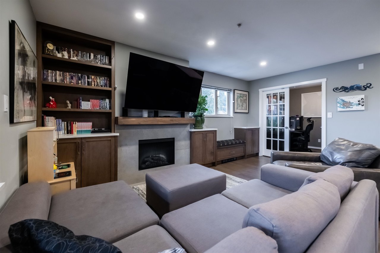 409-808 Sangster Pl