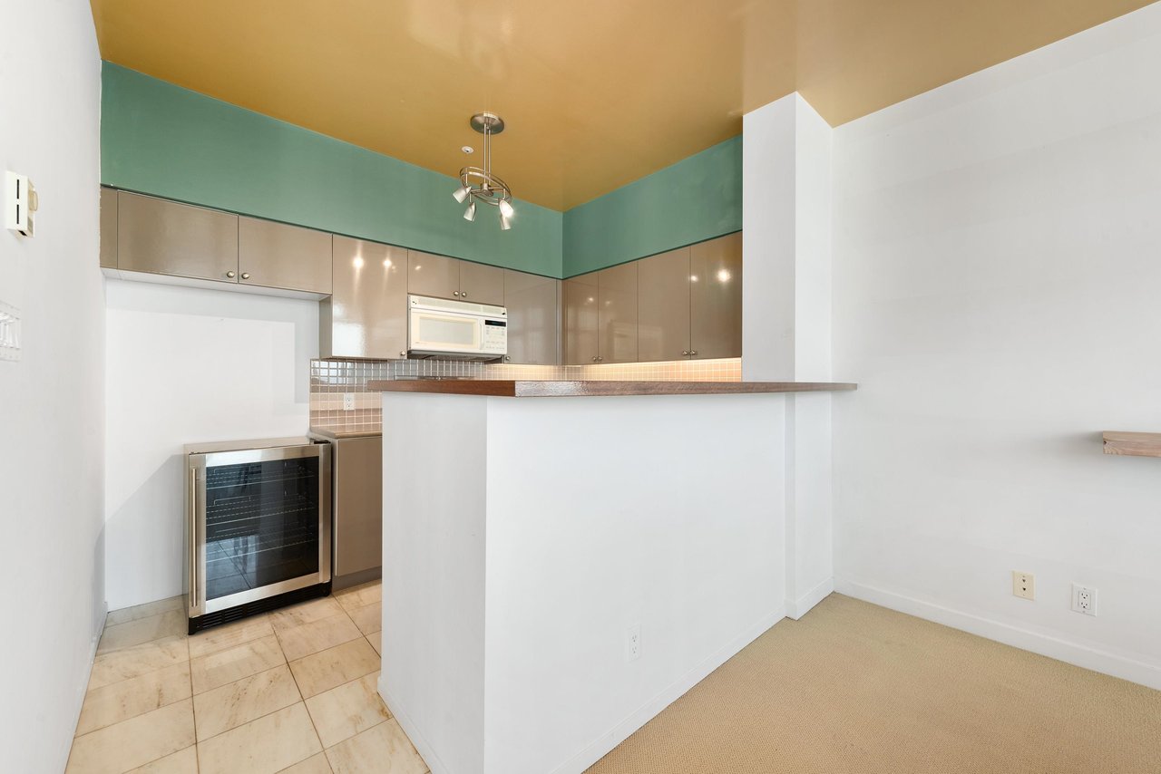 1801-1277 Nelson St
